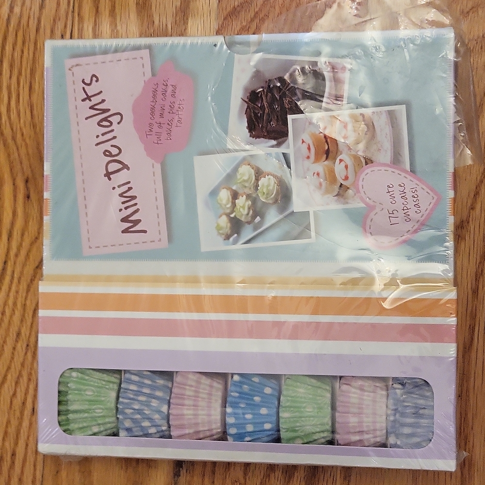 Mini Delights new in box cookbooks